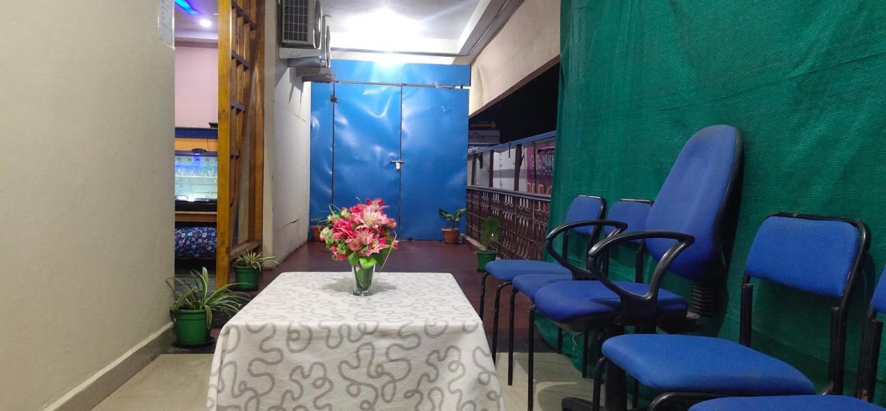 J J Residency Hotel Pondicherry Exterior photo